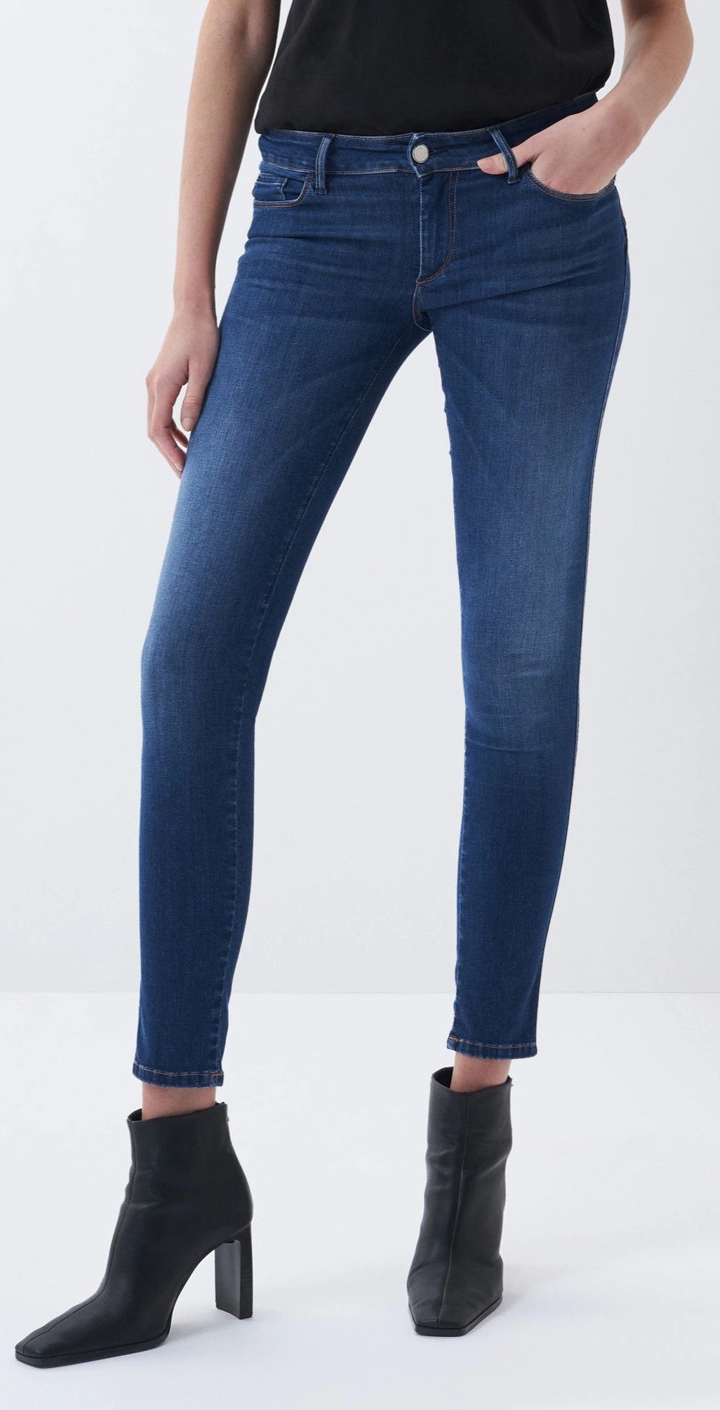 SALSA Wonder Push Up - Indigo Night Blue - 126010.8504