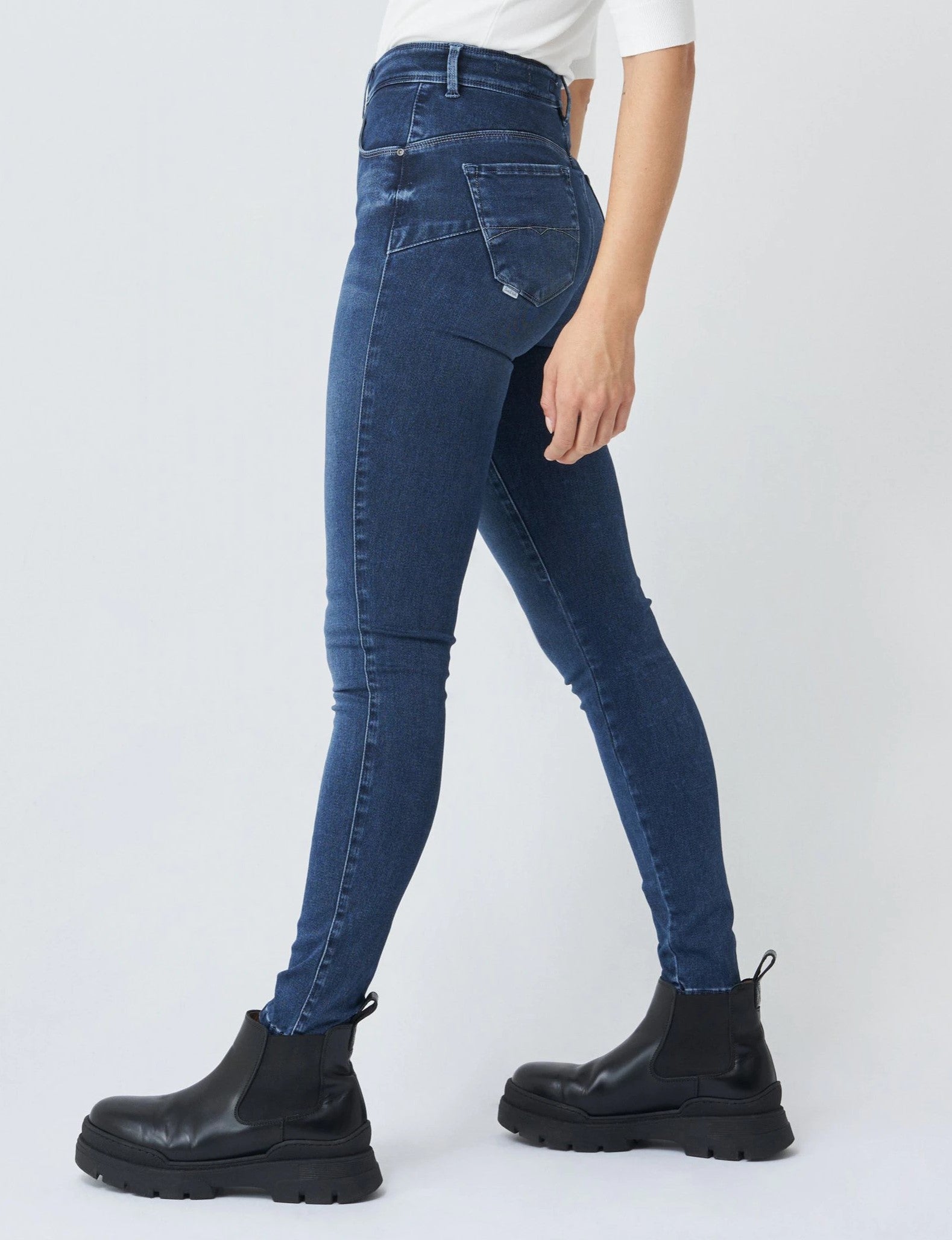 SALSA Secret Push In Jeans - Ocean Indigo Wash - 125993.8503 von Salsa