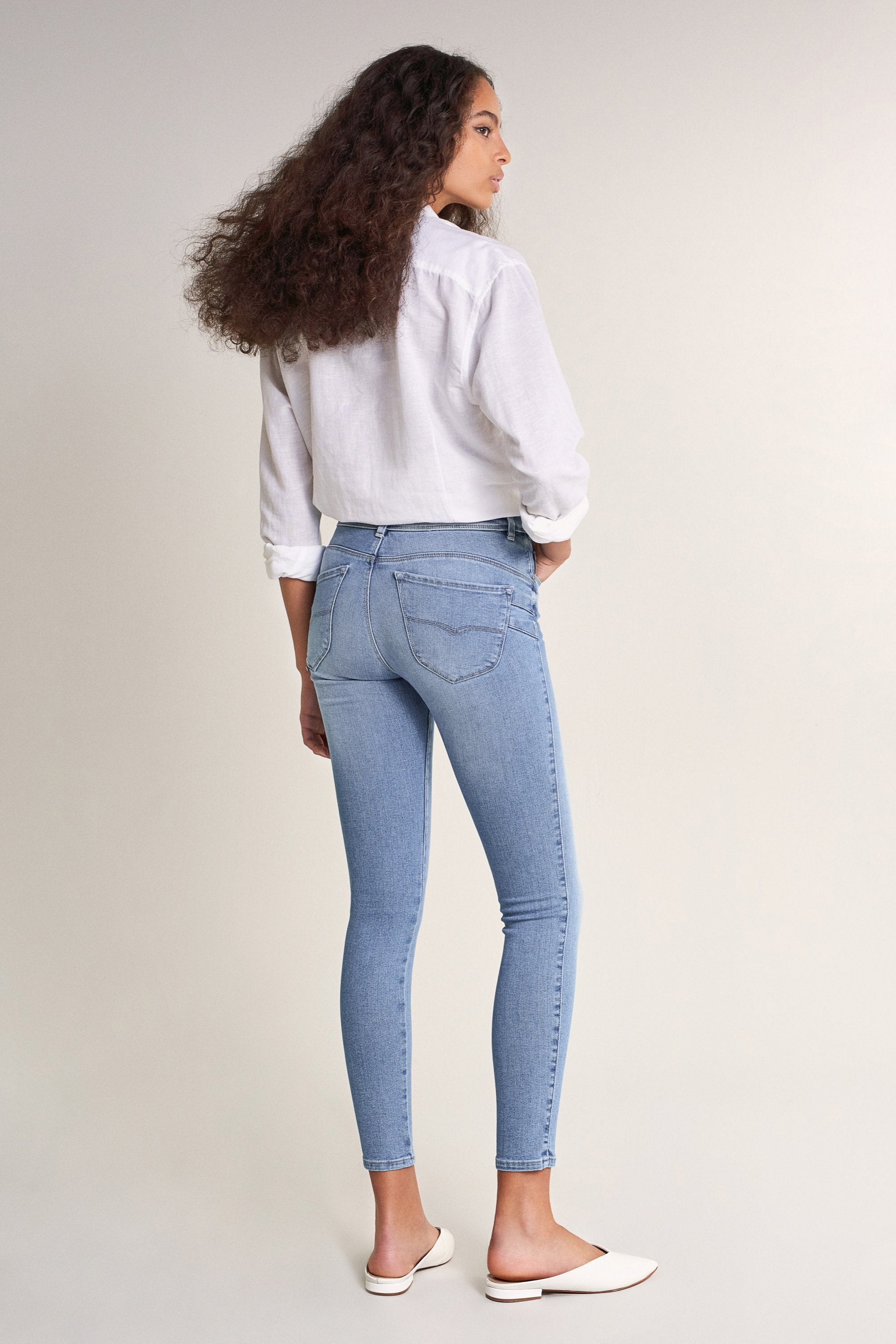 SALSA Secret Push In Skinny Capri - Stonewashed Sky Denim - 124727.8502 von Salsa