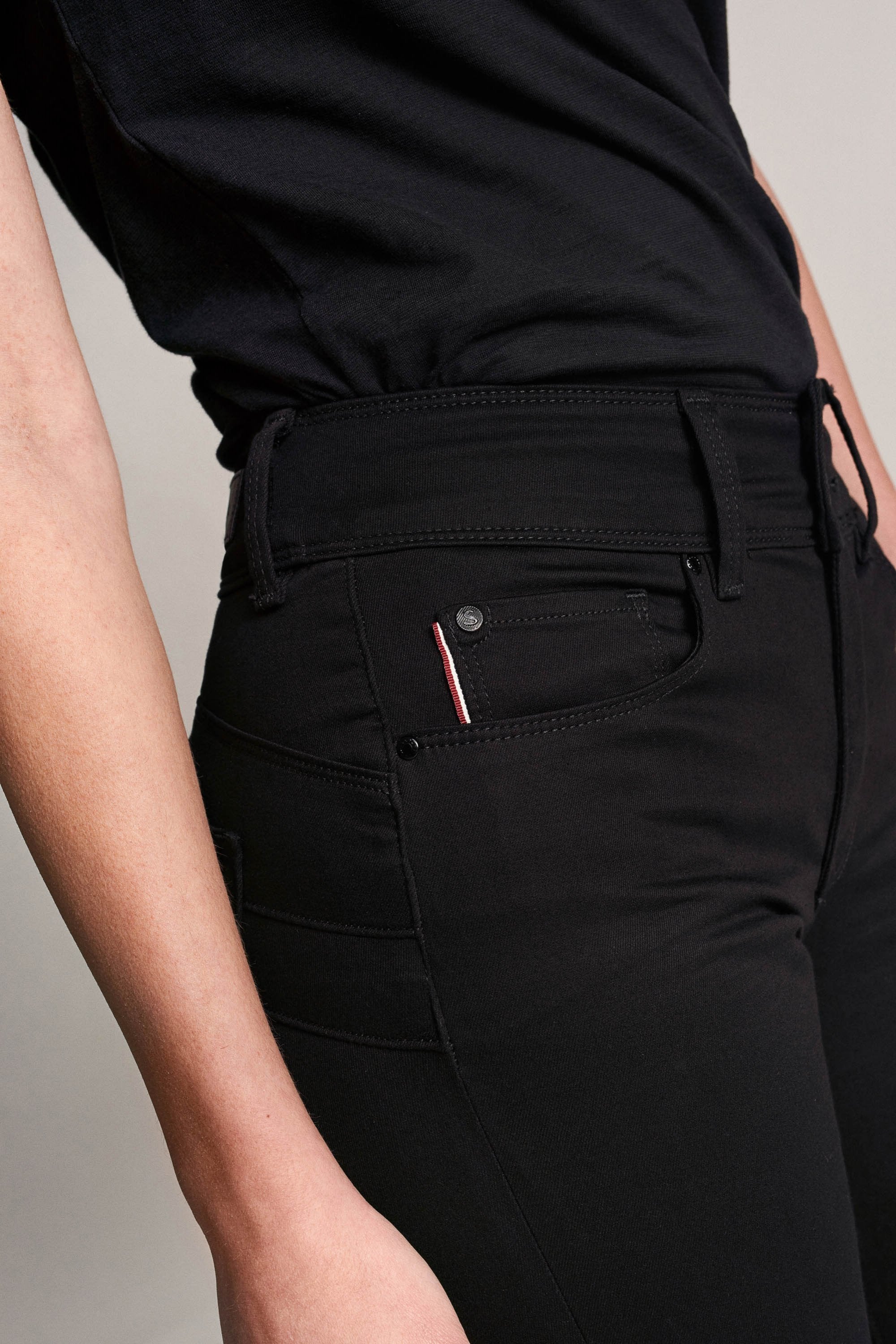 SALSA Secret Push In Slim Fit Jeans - Ink Velvet Black - 123424.0000 21002023 von Salsa