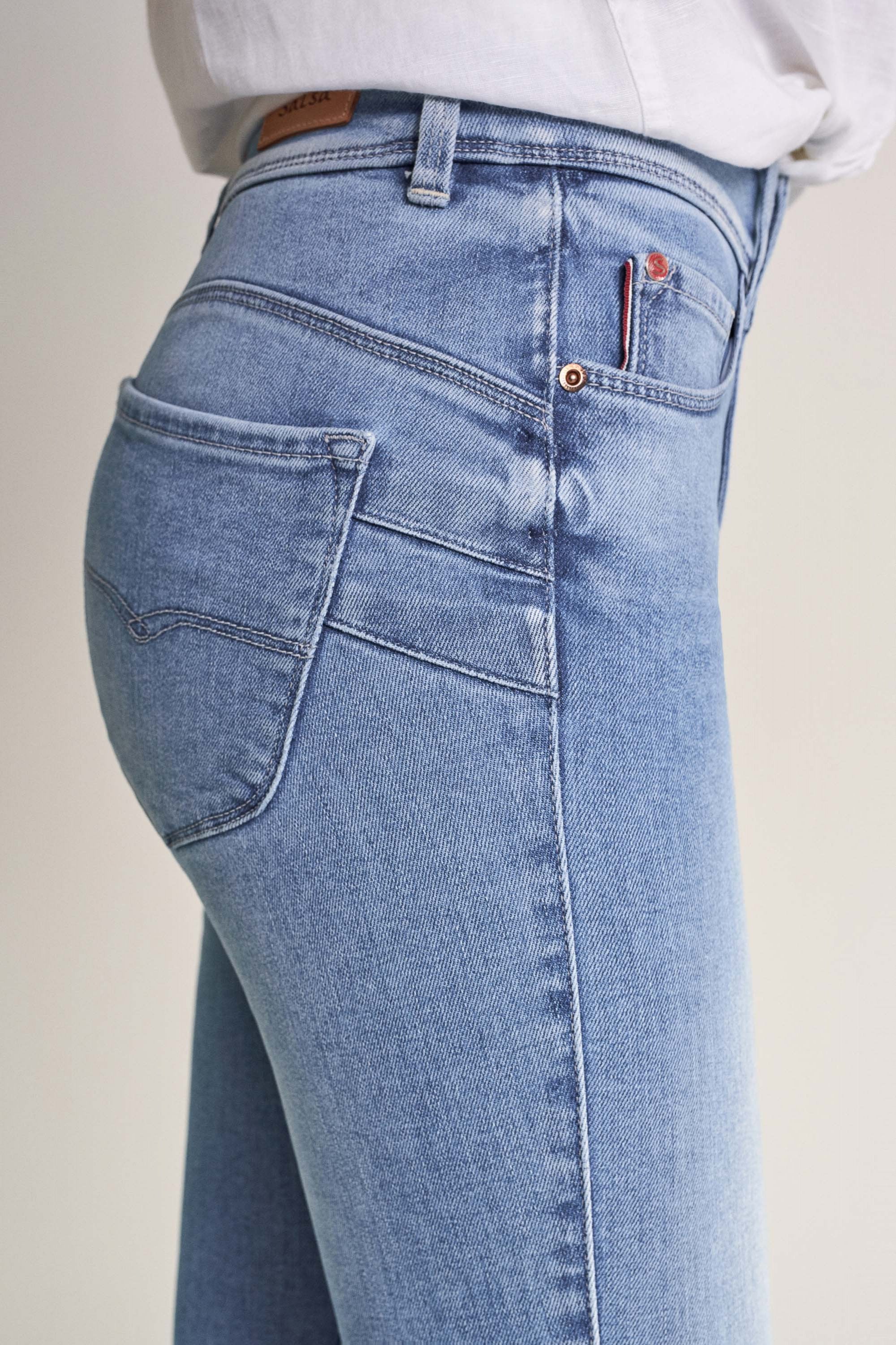 SALSA Secret Push In Skinny Capri - Stonewashed Sky Denim - 124727.8502 von Salsa
